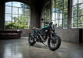 La Ducati Scrambler Nightshift estrena un verde esmeralda de inspiración setentera