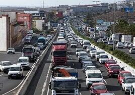 Anatomía de un atasco: tres horas y diez minutos para despejar la GC-1