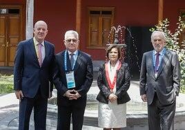 La guerra entre la RAE y el Cervantes se agrava en Arequipa