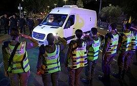 Hamás incluye a un gazatí anónimo entre los cuerpos de los últimos cuatro rehenes devueltos a Israel