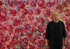 Jiri Dokoupil inventa un universo hipnótico en torno a sus pompas de jabón y pintura