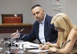 Bronco debut parlamentario del director del SCS al revelar datos médicos de un diputado de NC