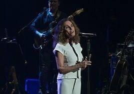 Ana Belén emociona a un público entregado a su música