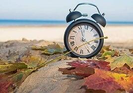 Las tres razones por las que el cambio horario impactaría negativamente en el turismo canario