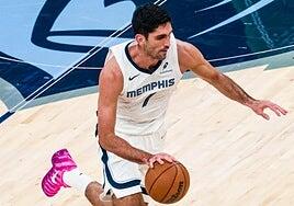 Aldama, con 5 puntos y 6 rebotes, debuta con triunfo en el arranque NBA ante New Orleans