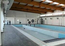 Tías articula medidas para estrenar al fin la piscina en menos de medio año