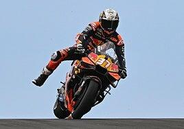 Pedro Acosta lidera una calificación al sprint