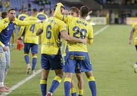 CANARIAS7 sortea tres entradas dobles para el partido UD Las Palmas - R. Racing Club