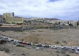 «Reprobación, luz y taquígrafos» por el campo de béisbol de La Minilla