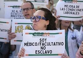 Los médicos de Canarias se rebelan contra los incumplimientos de Sanidad