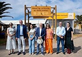 La Feria de Artesanía de la isla reúne a más de 70 profesionales junto al Faro de Maspalomas