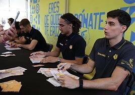 El Dreamland Gran Canaria se divierte en el CC Alisios