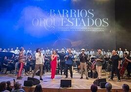 Gran Canaria canta unida en la Gala Benéfica de Barrios Orquestados