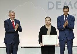 Sánchez ataca el revisionismo de PP y Vox ante las víctimas del franquismo