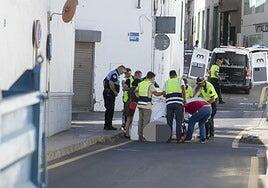 Muere una mujer de 79 años atropellada por un camión en el centro de Arrecife