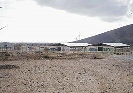 La reforma de las naves agrícolas de Los Corralillos vuelve a la casilla de salida