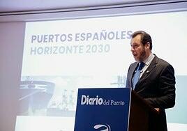 Puente anuncia 607 millones de euros en inversiones en los puertos canarios