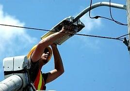 Empiezan las obras de mejora del alumbrado en la comarca Norte