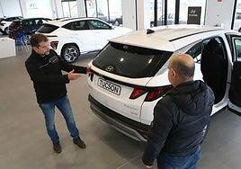 La venta de coches coge fuerza y se convierte en el motor del consumo de los españoles