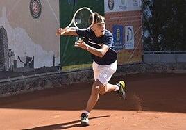 Noah López y Roberto Pérez, únicos representantes canarios que siguen en liza en el ITF M15 de Gran Canaria