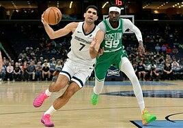 Aldama se lleva el duelo ante Hugo González pero los Celtics barren a los Grizzlies