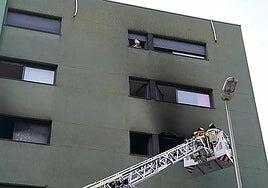 Los vecinos de un piso incendiado en Vizcaya denuncian agresiones, robos y prostitución