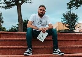 Un libro documenta los bailes de Ingenio paso a paso y con vídeos QR