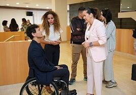 El atleta Cisco García emociona y motiva en las 4ª Jornadas de Accesibilidad de Fuerteventura