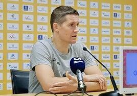 Jaka Lakovic: «Sin físico y sin intensidad, dará igual lo táctico ante el Joventut»