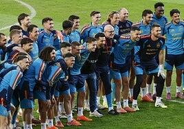 España aspira a la perfección en Sevilla