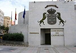 Canarias autoriza nueve titulaciones en universidades privadas: del grado en Inteligencia Artificial al máster de Secundaria