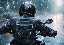 La lluvia causa la mayoría de accidentes en moto debidos al mal tiempo