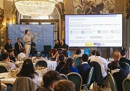 El Hotel Santa Catalina acogió una jornada sobre el futuro de la movilidad sostenible en Canarias