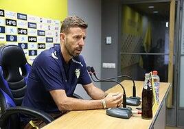 Luis García y una UD Las Palmas que vuela sin miedo: «No miramos a nadie»