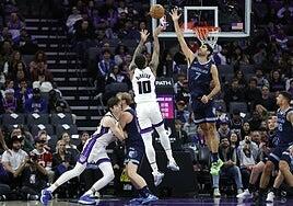 Los Grizzlies de Aldama ganan su tercer partido consecutivo ante Sacramento (107-115)