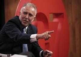 Torres espera ganar en 2027 con un pacto «progresista» sin cerrar la puerta a CC