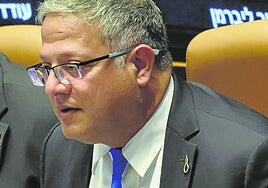 Un pin en forma de horca para apoyar la pena de muerte a los palestinos