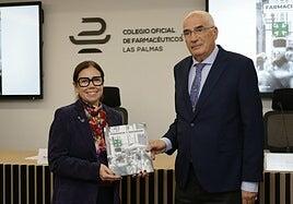 Laforet: «Las boticas fueron durante años las redes sociales del pasado siglo en Canarias»