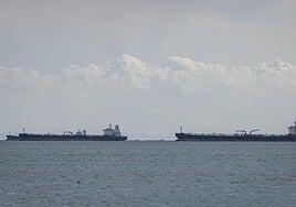 Trump anuncia la confiscación de un petrolero de Venezuela y Maduro dice que hay que «partirle los dientes» a EE UU