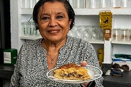 Combinación perfecta entre huevos, papas y cebollas, el mantra de Tortilidia