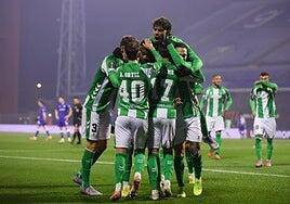 El Betis se merienda al Dinamo de Zagreb en siete minutos