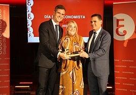 El Colegio de Economistas distingue a Rosa Rodríguez por su trayectoria
