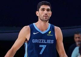 Aldama, con 22 puntos, vuelve a brillar con los Grizzlies pese a la derrota