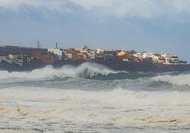 Borrasca Emilia en Canarias: carreteras cortadas, nieve, lluvias y última hora de la alerta, en directo