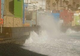 El Ayuntamiento de Las Palmas de Gran Canaria coordina 257 actuaciones tras la alerta por la borrasca Emilia