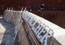 Tejeda, un bombón de pueblo: así se preparan los ganadores de la iluminación navideña de Ferrero Rocher