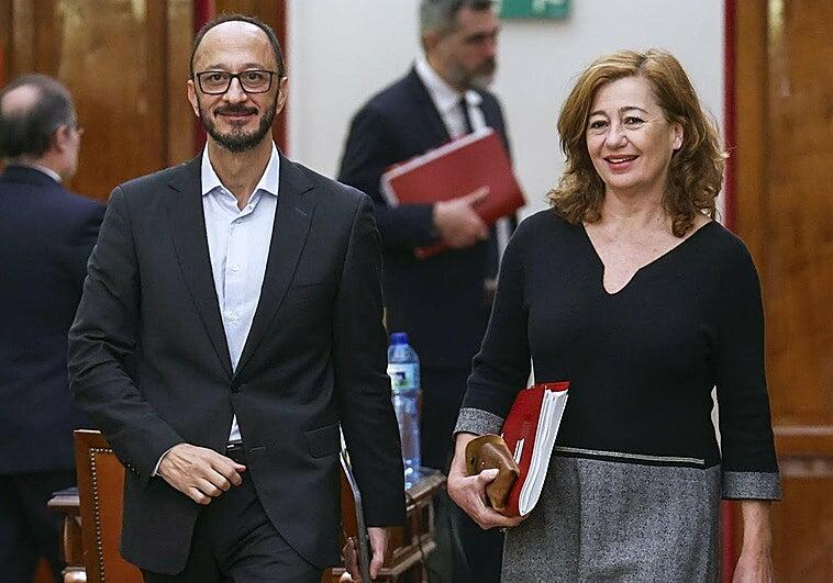 Sánchez esquiva el Congreso hasta el año que viene