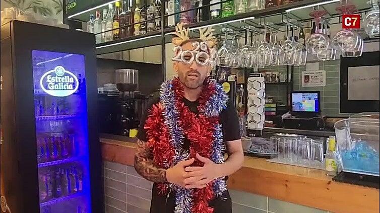 Historias de Navidad con Jonathan Collado, jefe de sala en la churrería Astrid