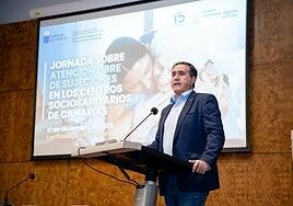 «El cuidado digno de una persona dependiente pasa por evitar las sujeciones»