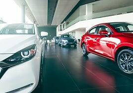 Híbridos y enchufables ganan terreno en la estrategia de los fabricantes para 2026